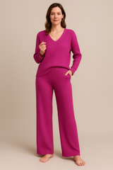 Damski komplet z prążkowanej dzianiny z długim rękawem