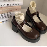 Damskie buty retro Dirndl z platformą