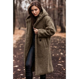 Damski długi płaszcz teddy z kapturem