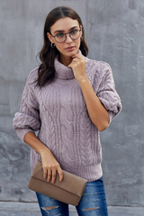 Gruby sweter z dzianiny warkoczowej dla kobiet