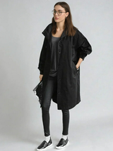 Elegancki damski płaszcz przeciwdeszczowy z kapturem