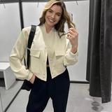 Damska kurtka z długim rękawem i krótkim krojem