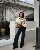 Elegancka kurtka boucle z kołnierzem dla kobiet