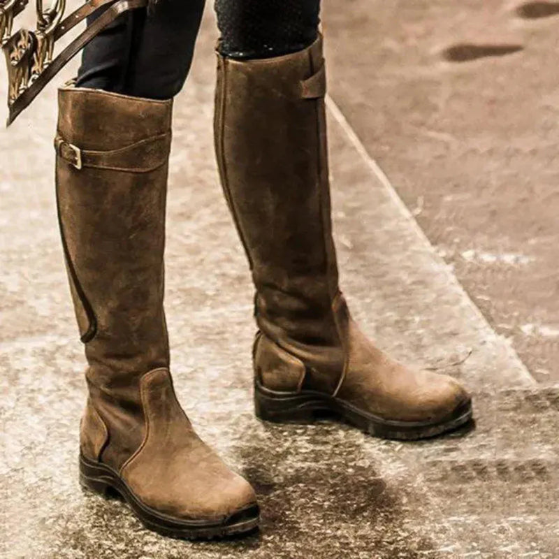 Wysokie wodoodporne buty dla kobiet