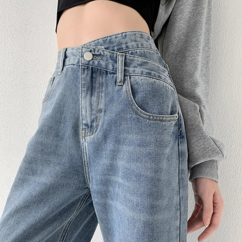 Stylowe jeansy damskie z wysokim stanem