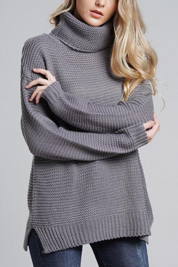 Damski sweter oversize z grubym splotem i golfem
